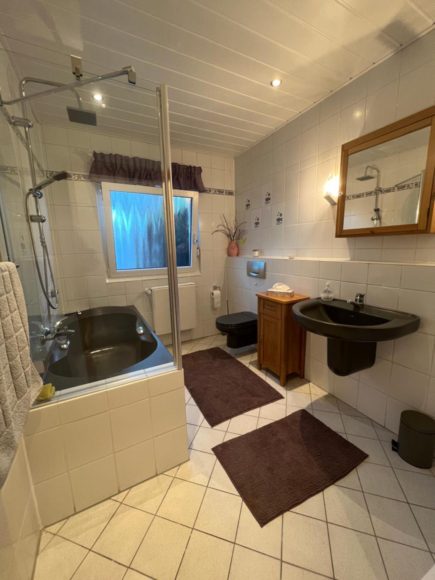 Auszeit Im Pott - Ferienwohnung Lavendel Herten  Esterno foto